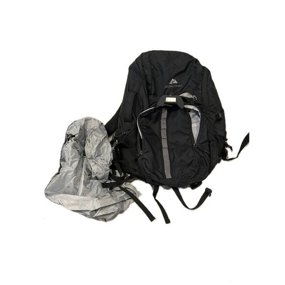 Ozark Trail 40L Hiking Backpack w Mini 2 L Day Pack